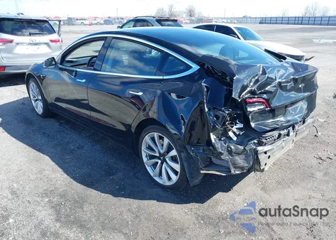 2018 Tesla Model 3 Long Range/Mid Range from USA, damaged, VIN 5YJ3E1EA7JF136425